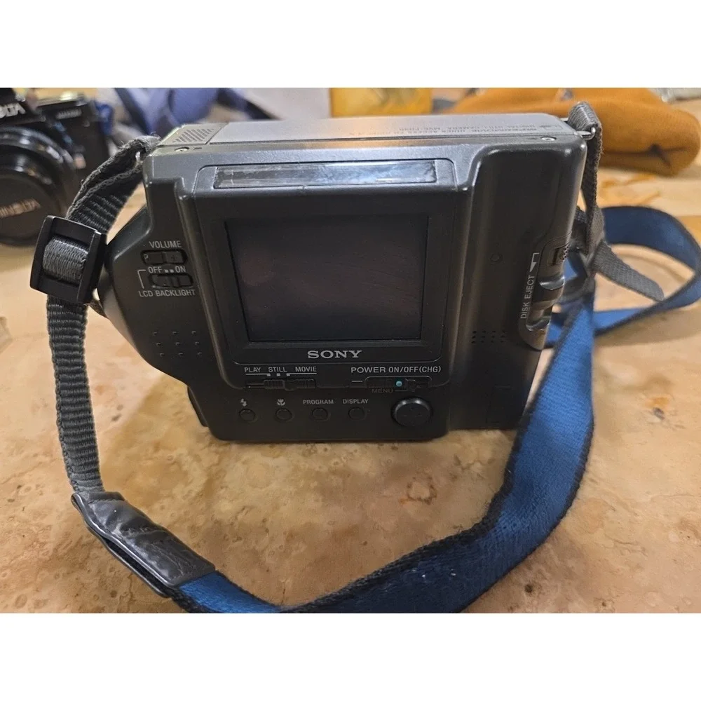 Sony Mavica MVC-FD90 1.6MP Digital Camera - Black